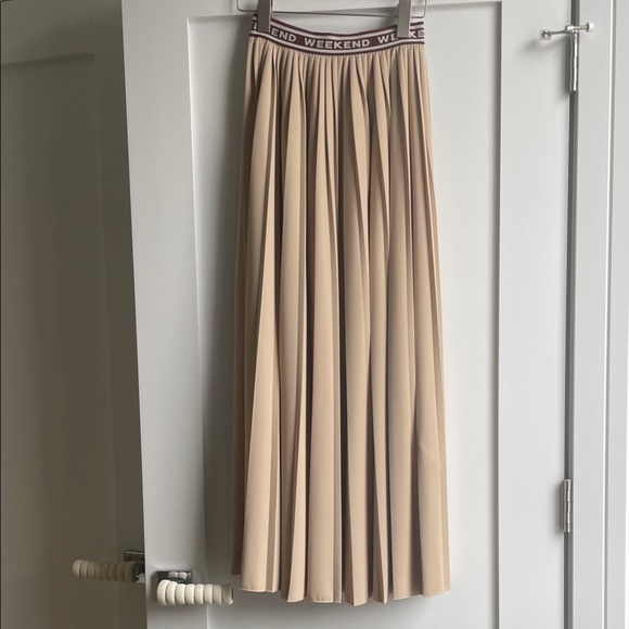 Weekend Max Mara Beige Maxi Skirt - Picture 1 of 3
